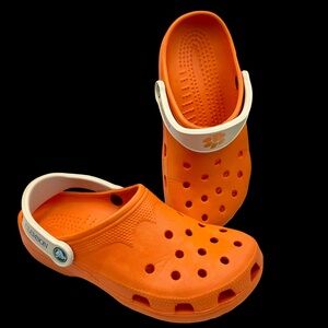 Clemson University Orange Tiger Paw Crocs Size M6-7, W8-9